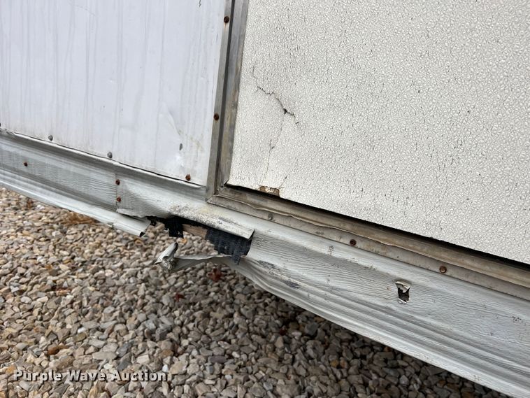 image for item MM9247 2000 TSI  office trailer