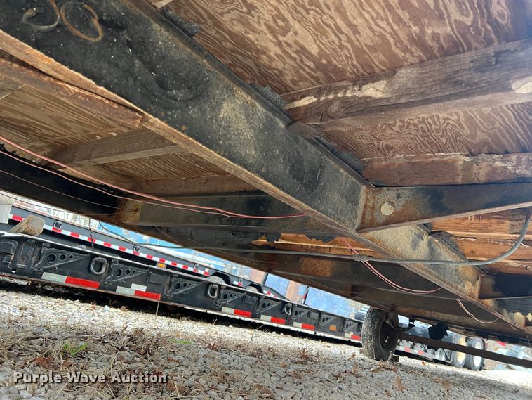 image for item MM9247 2000 TSI  office trailer