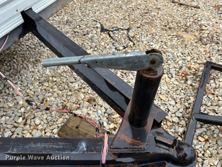 image for item MM9247 2000 TSI  office trailer