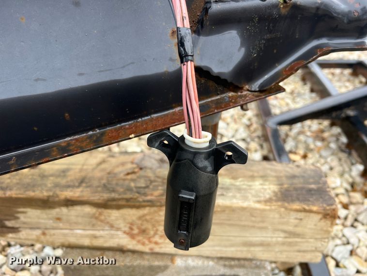 image for item MM9247 2000 TSI  office trailer