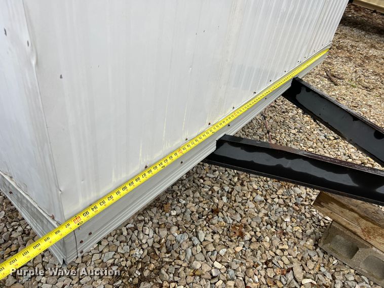 image for item MM9247 2000 TSI  office trailer