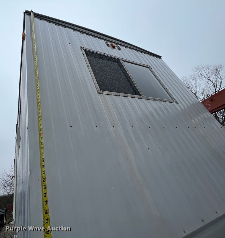 image for item MM9247 2000 TSI  office trailer