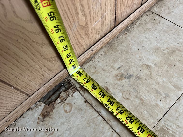 image for item MM9247 2000 TSI  office trailer