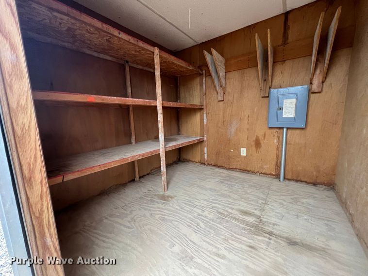 image for item MM9247 2000 TSI  office trailer