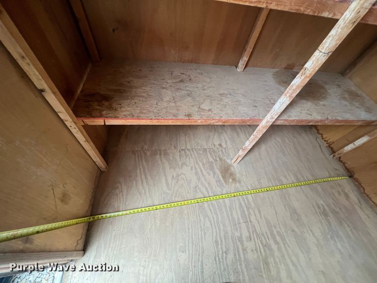 image for item MM9247 2000 TSI  office trailer