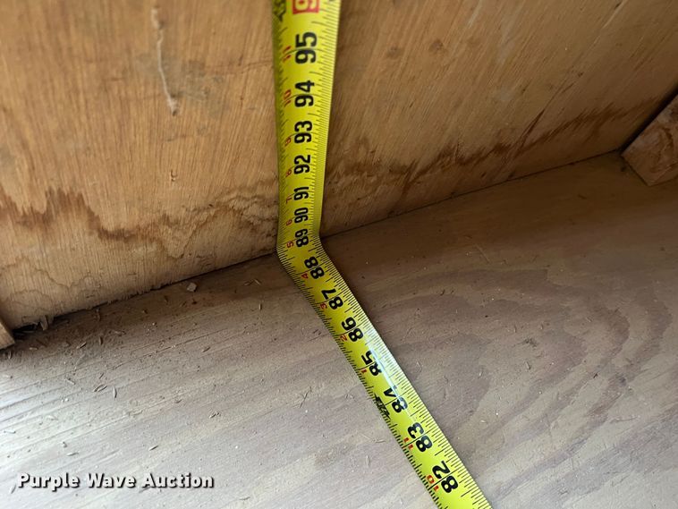 image for item MM9247 2000 TSI  office trailer