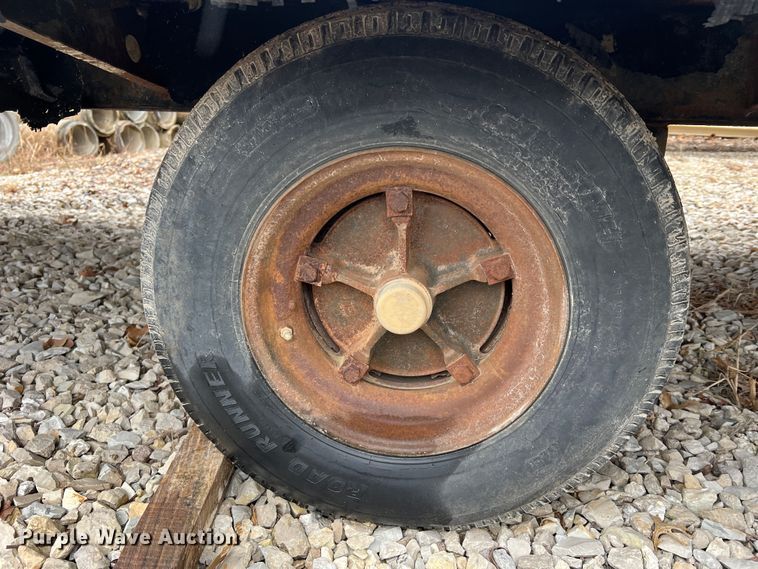 image for item MM9247 2000 TSI  office trailer