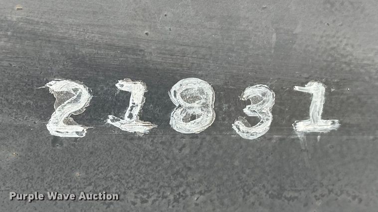 image for item MM9247 2000 TSI  office trailer