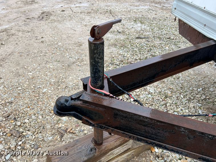 image for item MM9248 1999  office trailer