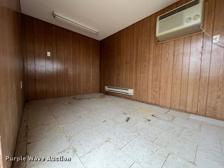 image for item MM9248 1999  office trailer