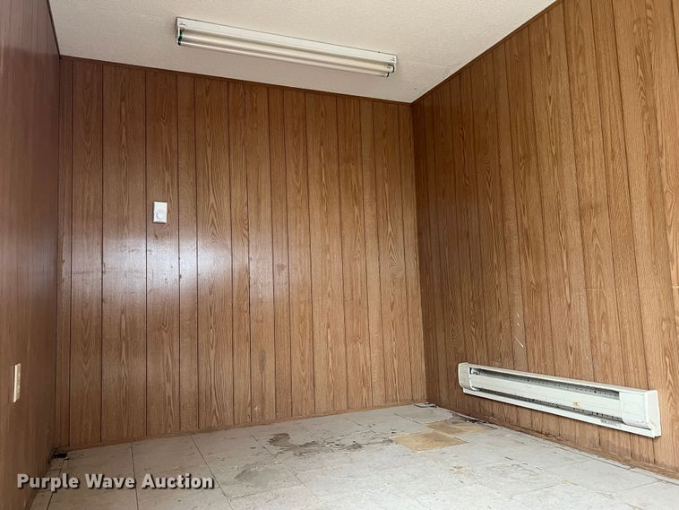 image for item MM9248 1999  office trailer