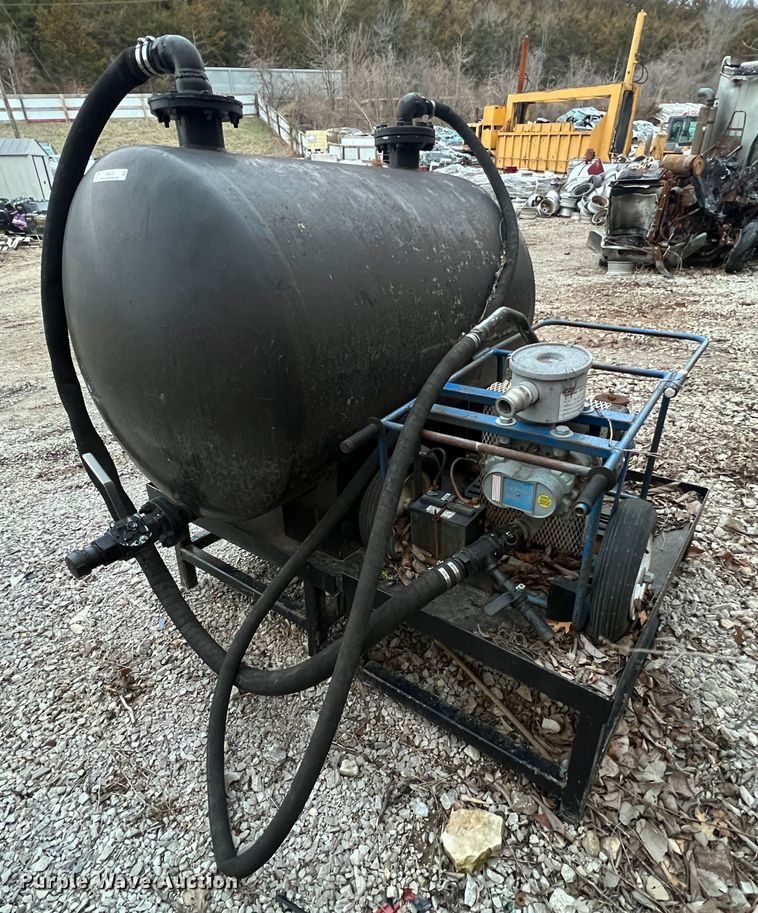 image for item MM9253 Transfer tank