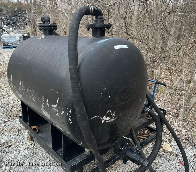 image for item MM9253 Transfer tank