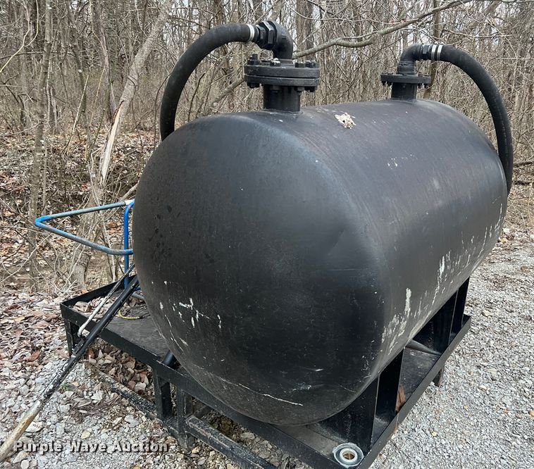 image for item MM9253 Transfer tank