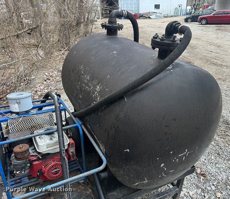 image for item MM9253 Transfer tank