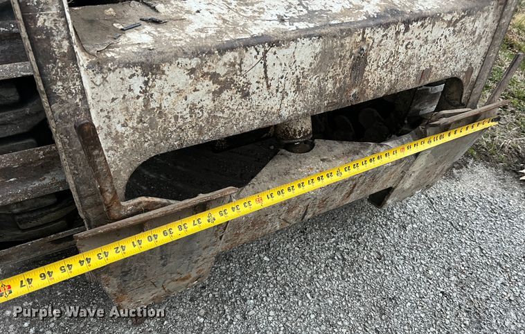 image for item MM9276 1989 Bobcat 743  skid steer loader