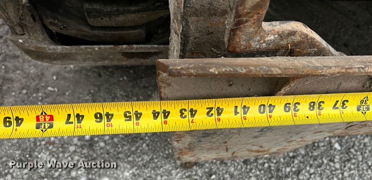 image for item MM9276 1989 Bobcat 743  skid steer loader