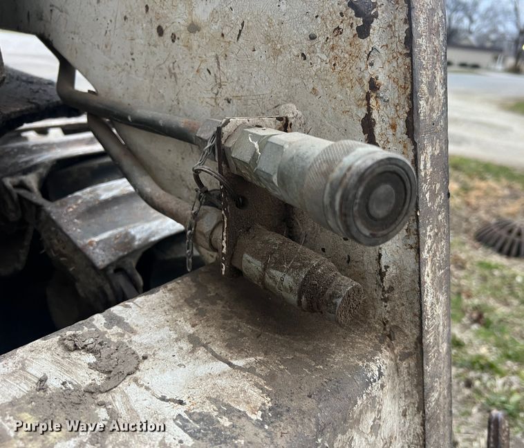 image for item MM9276 1989 Bobcat 743  skid steer loader