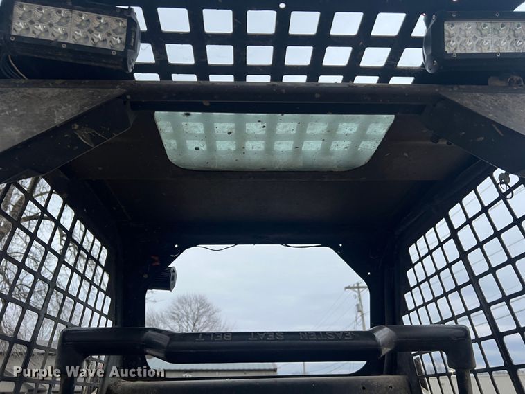 image for item MM9276 1989 Bobcat 743  skid steer loader