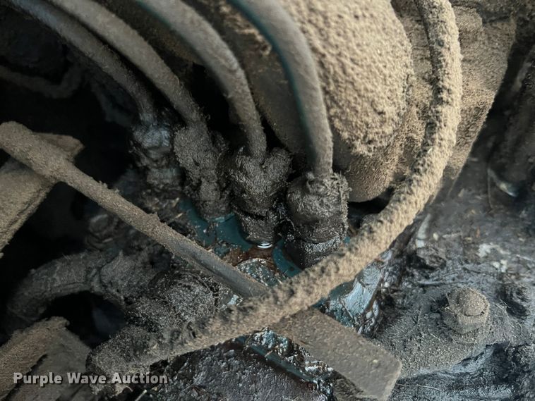 image for item MM9276 1989 Bobcat 743  skid steer loader