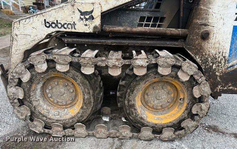 image for item MM9276 1989 Bobcat 743  skid steer loader