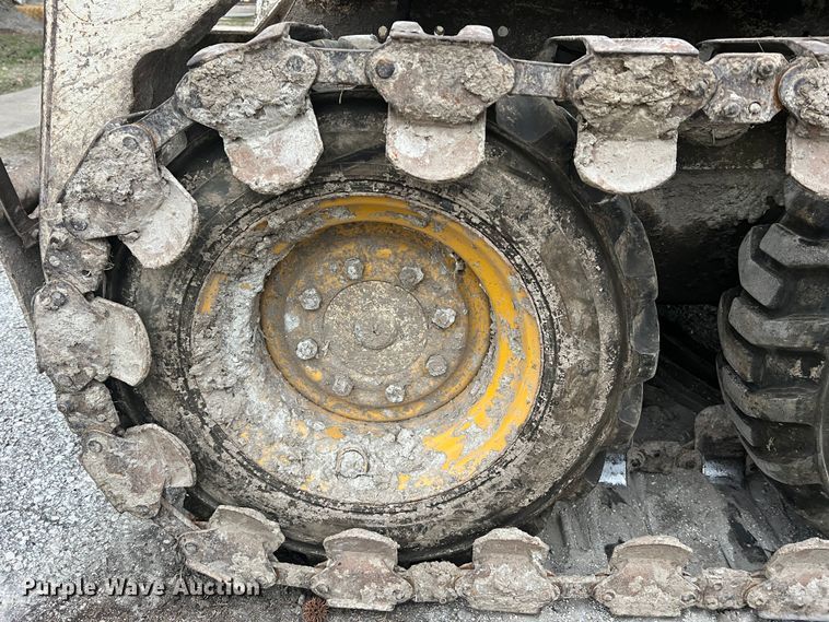 image for item MM9276 1989 Bobcat 743  skid steer loader