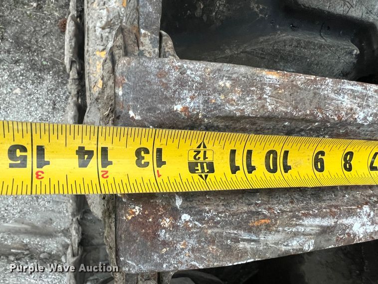 image for item MM9276 1989 Bobcat 743  skid steer loader