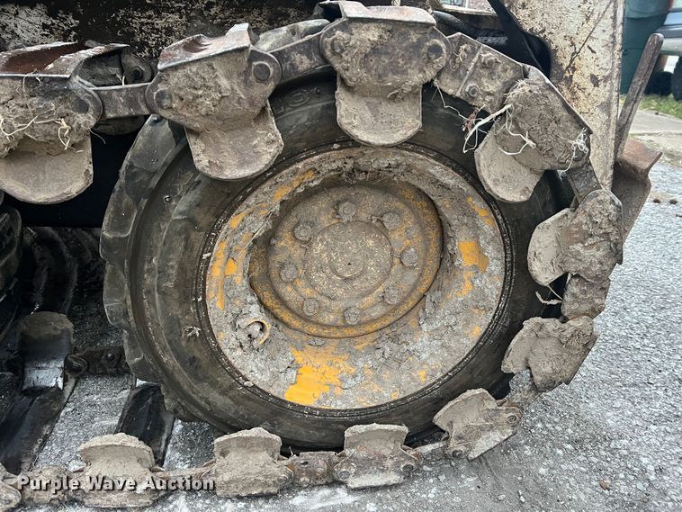 image for item MM9276 1989 Bobcat 743  skid steer loader