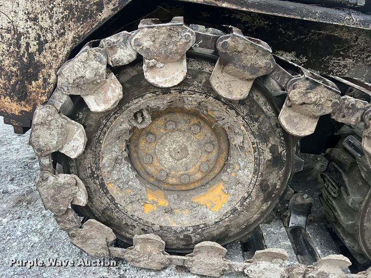 image for item MM9276 1989 Bobcat 743  skid steer loader