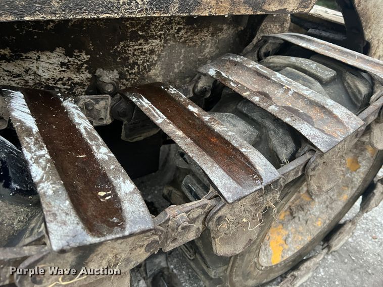 image for item MM9276 1989 Bobcat 743  skid steer loader