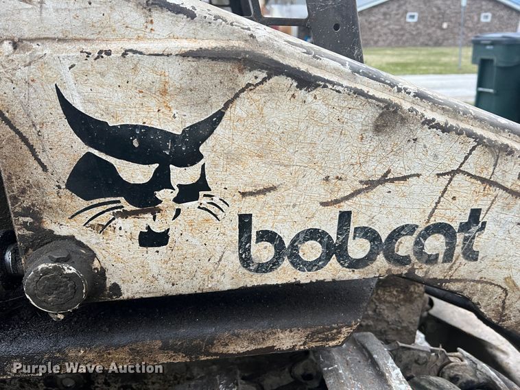 image for item MM9276 1989 Bobcat 743  skid steer loader