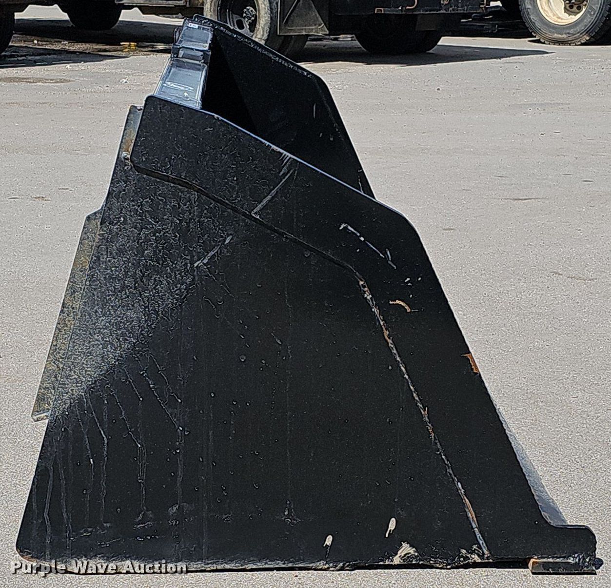 Kit Containers LLC skid steer bucket in Waterloo, NE Item MC9686 sold