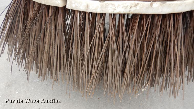 image for item DK7592 2015 Global M3  street sweeper truck