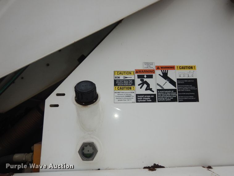 image for item DK7592 2015 Global M3  street sweeper truck