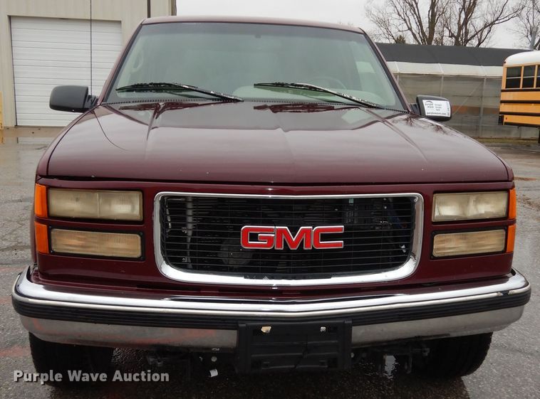 image for item DK7721 1996 GMC Sierra 2500  Club Cab pickup truck