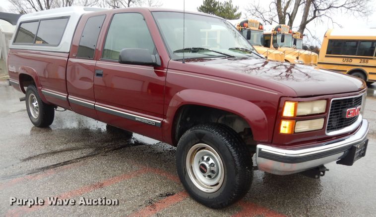 image for item DK7721 1996 GMC Sierra 2500  Club Cab pickup truck