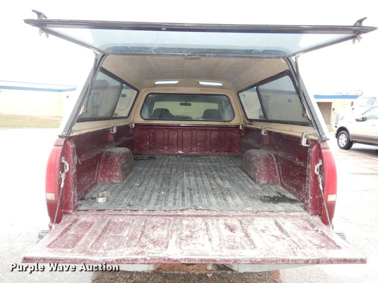 image for item DK7721 1996 GMC Sierra 2500  Club Cab pickup truck