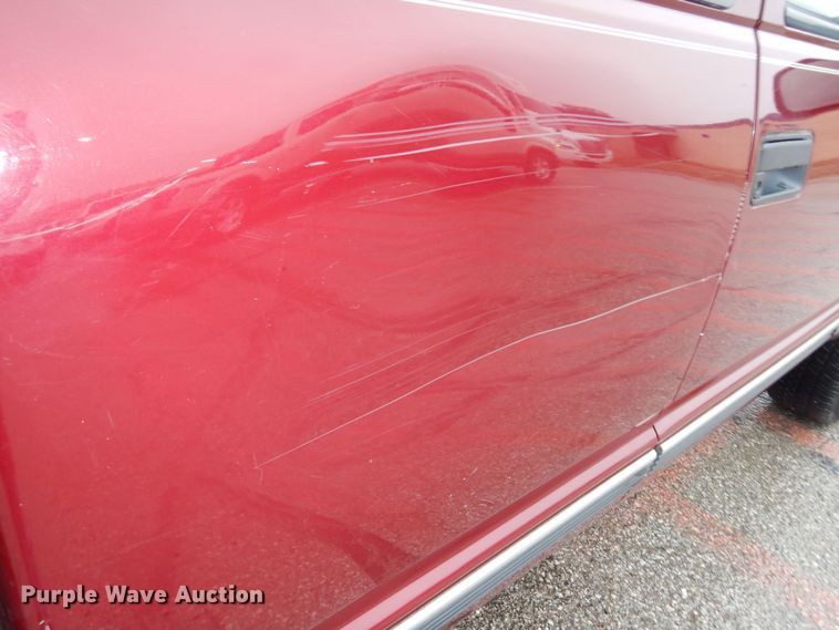 image for item DK7721 1996 GMC Sierra 2500  Club Cab pickup truck