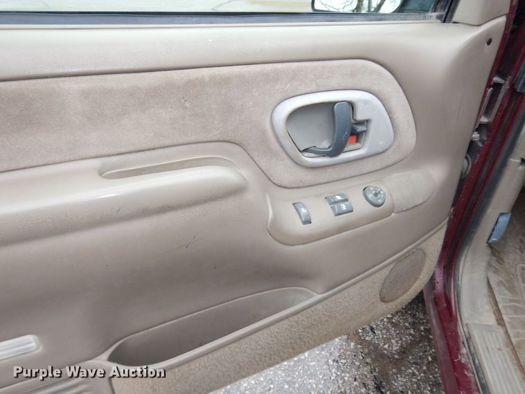 image for item DK7721 1996 GMC Sierra 2500  Club Cab pickup truck