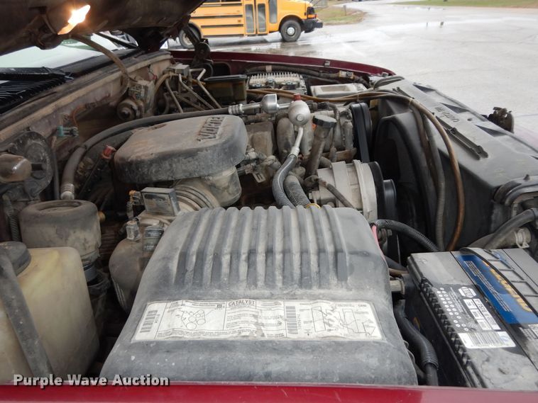 image for item DK7721 1996 GMC Sierra 2500  Club Cab pickup truck