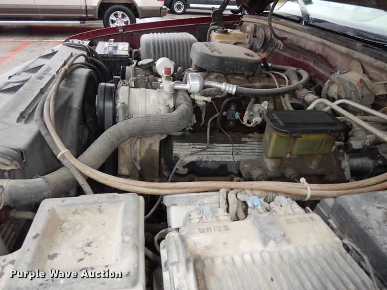 image for item DK7721 1996 GMC Sierra 2500  Club Cab pickup truck