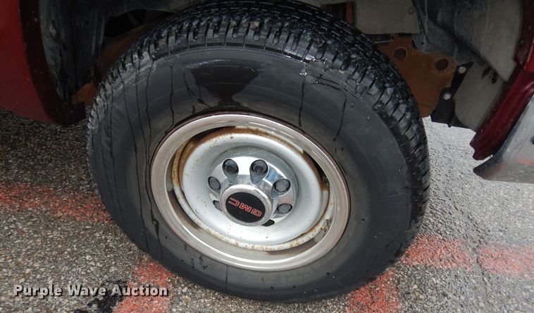 image for item DK7721 1996 GMC Sierra 2500  Club Cab pickup truck