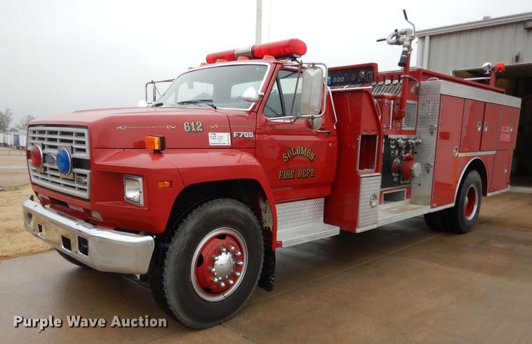 image for item DK7723 1987 Ford F700  pumper fire truck