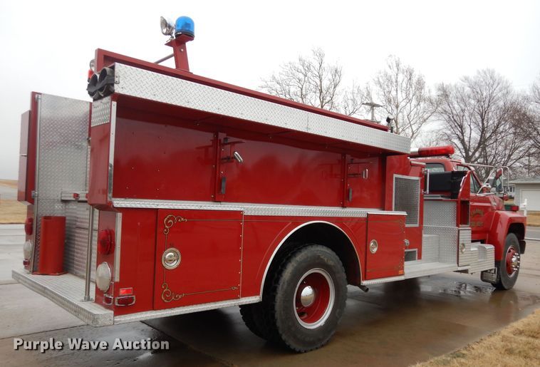 image for item DK7723 1987 Ford F700  pumper fire truck