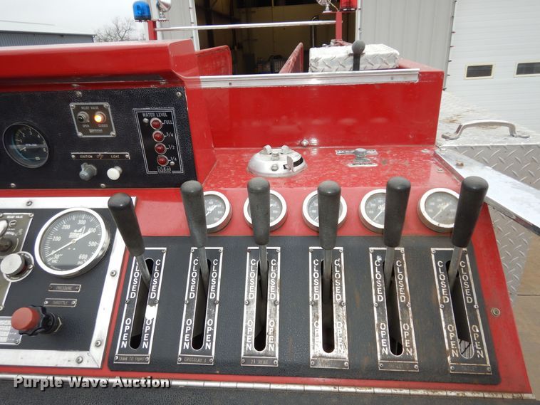 image for item DK7723 1987 Ford F700  pumper fire truck