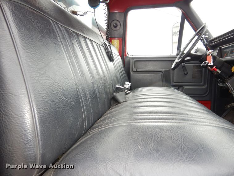 image for item DK7723 1987 Ford F700  pumper fire truck