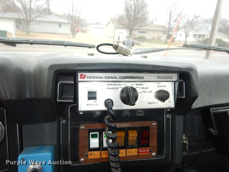 image for item DK7723 1987 Ford F700  pumper fire truck