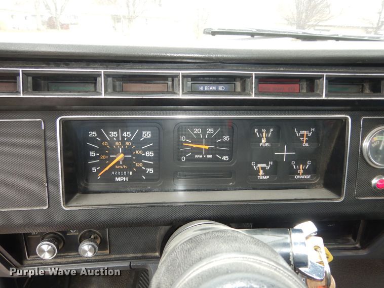 image for item DK7723 1987 Ford F700  pumper fire truck