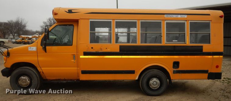 image for item DK7724 1998 Ford E350  school bus