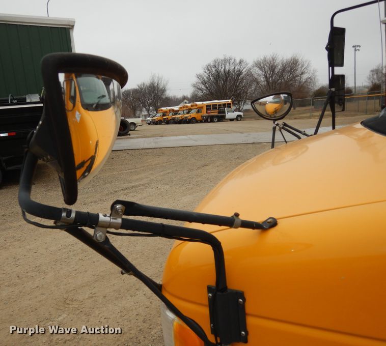 image for item DK7724 1998 Ford E350  school bus